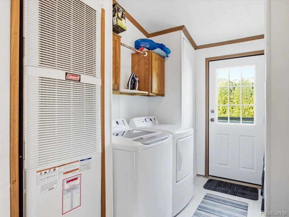 6180 Twin Lakes Drive Kimball Township, MI 48074