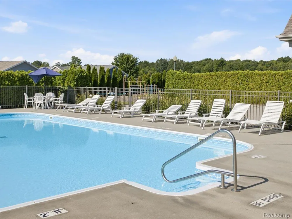 6180 Twin Lakes Drive Kimball Township, MI 48074