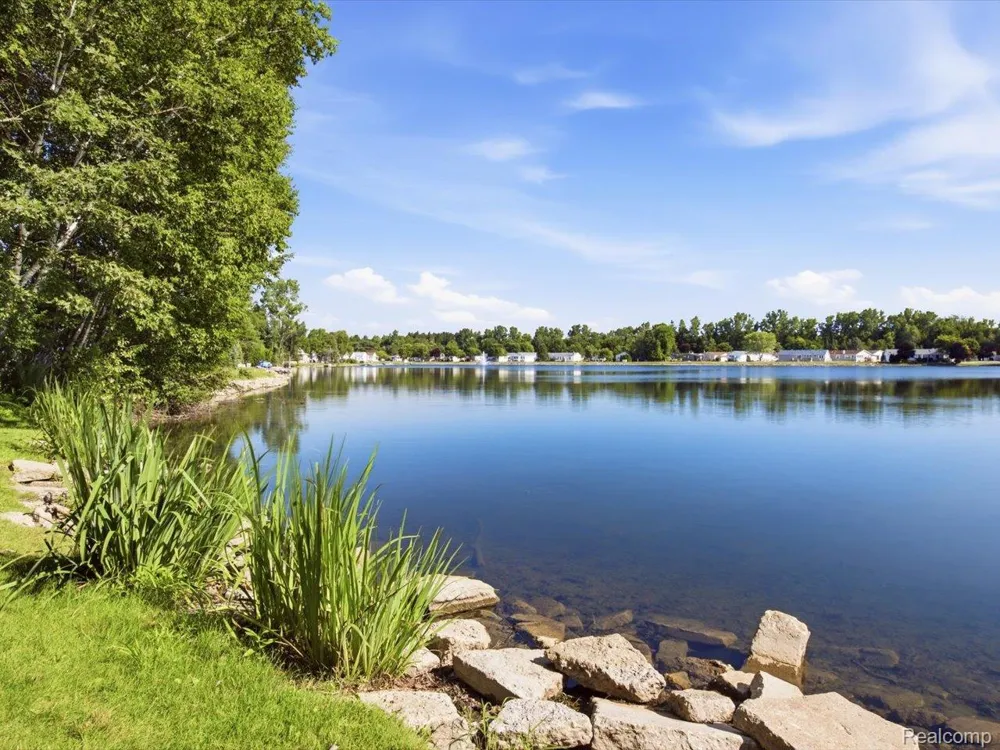6180 Twin Lakes Drive Kimball Township, MI 48074