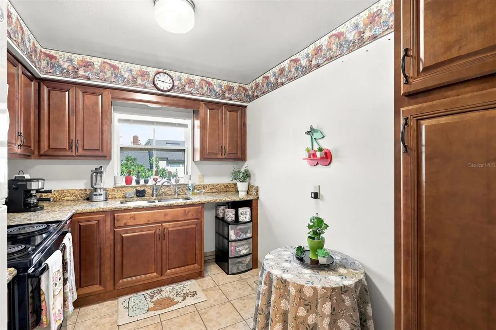 430 WINDMEADOWS STREET Altamonte Springs, FL 32701
