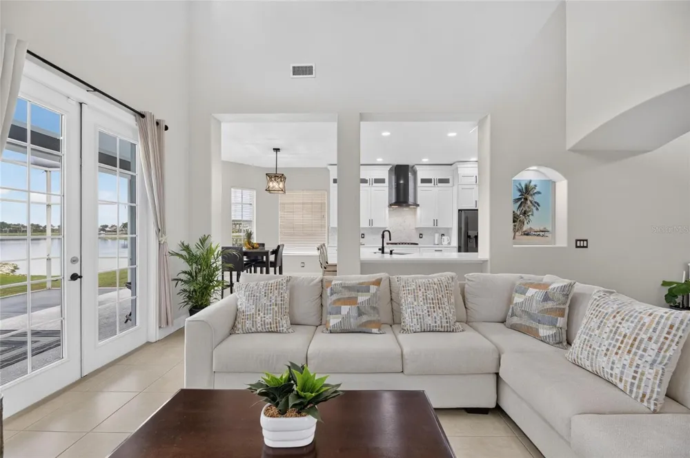 435 MANNS HARBOR DRIVE Apollo Beach, FL 33572