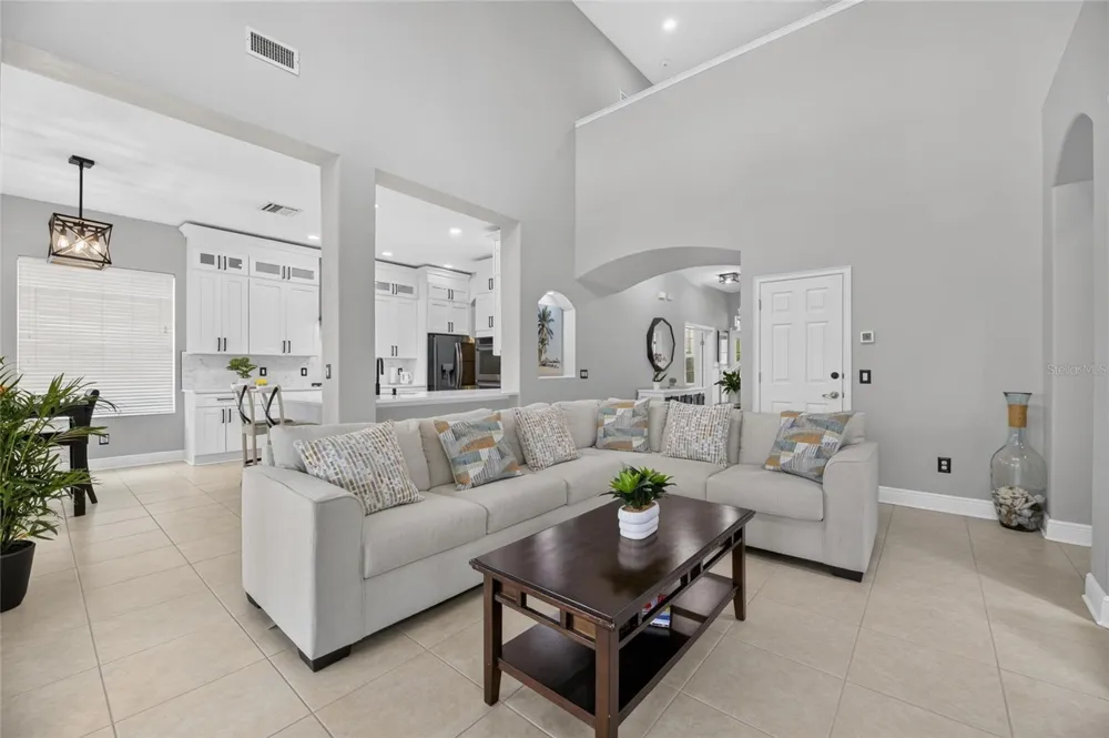 435 MANNS HARBOR DRIVE Apollo Beach, FL 33572