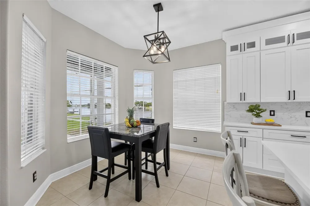 435 MANNS HARBOR DRIVE Apollo Beach, FL 33572