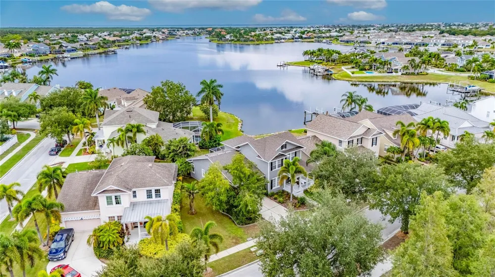 435 MANNS HARBOR DRIVE Apollo Beach, FL 33572