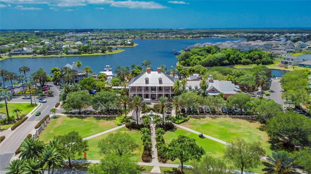 435 MANNS HARBOR DRIVE Apollo Beach, FL 33572