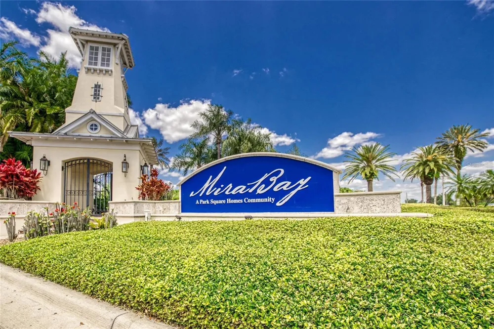 435 MANNS HARBOR DRIVE Apollo Beach, FL 33572