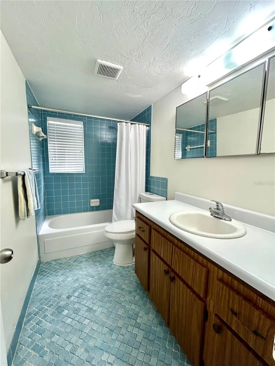 407 NW 39TH RD #407C Gainesville, FL 32607