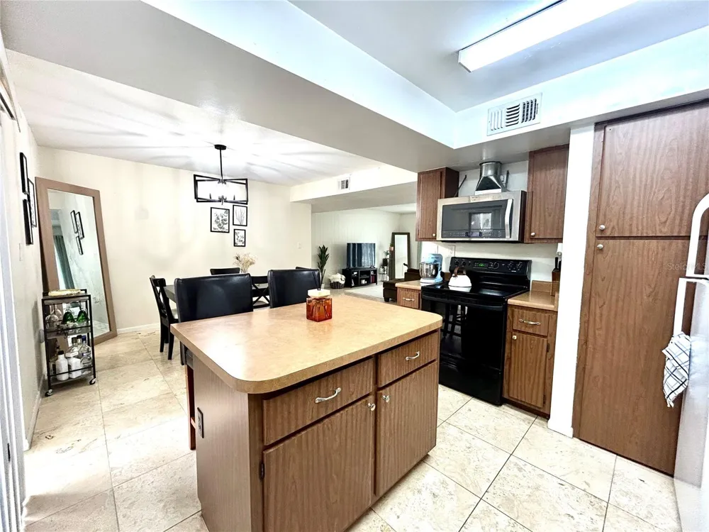407 NW 39TH RD #407C Gainesville, FL 32607
