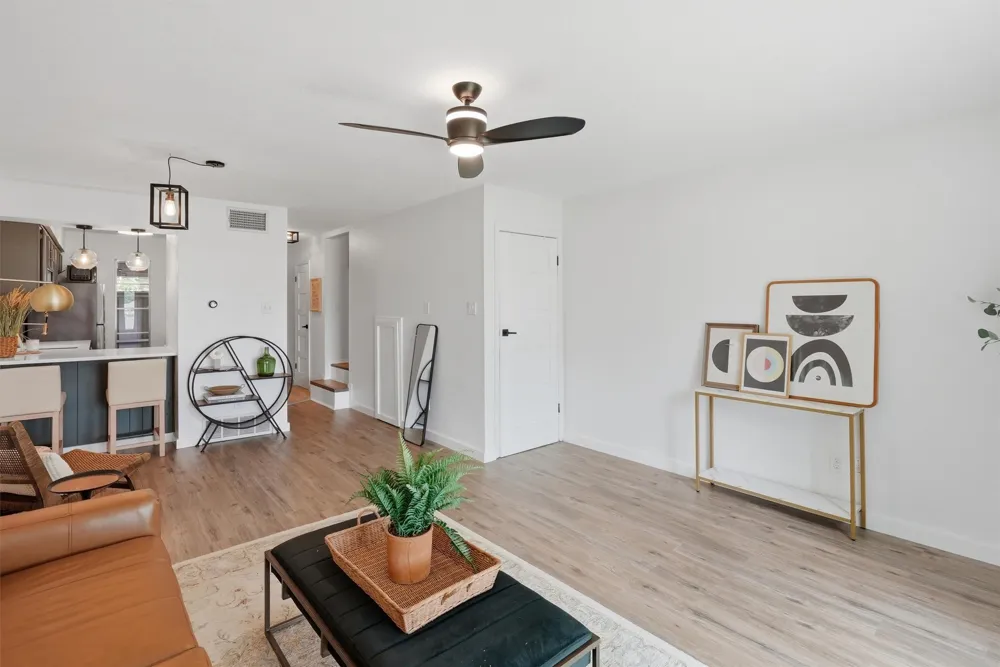 4318 Overlook Court Granbury, TX 76049