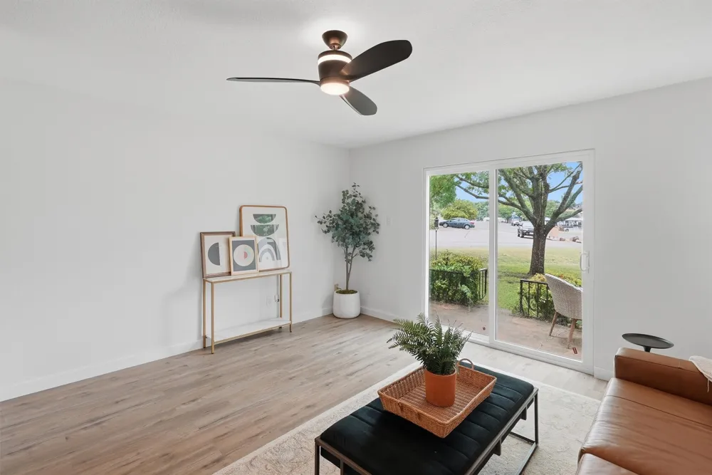 4318 Overlook Court Granbury, TX 76049
