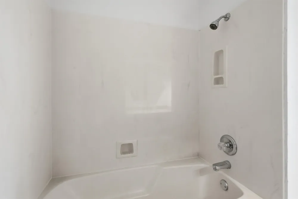 4318 Overlook Court Granbury, TX 76049