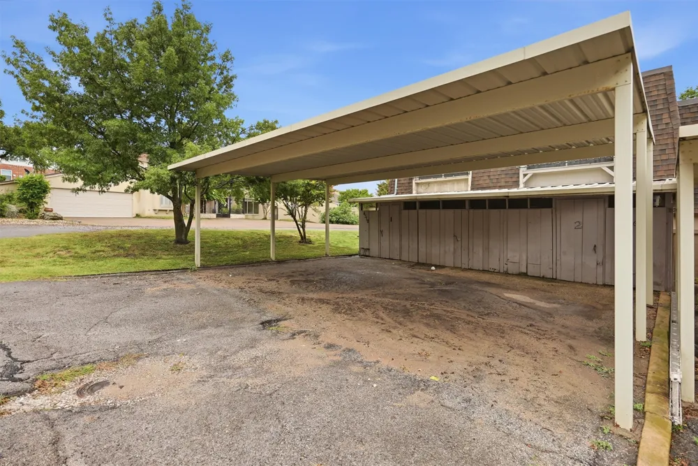 4318 Overlook Court Granbury, TX 76049