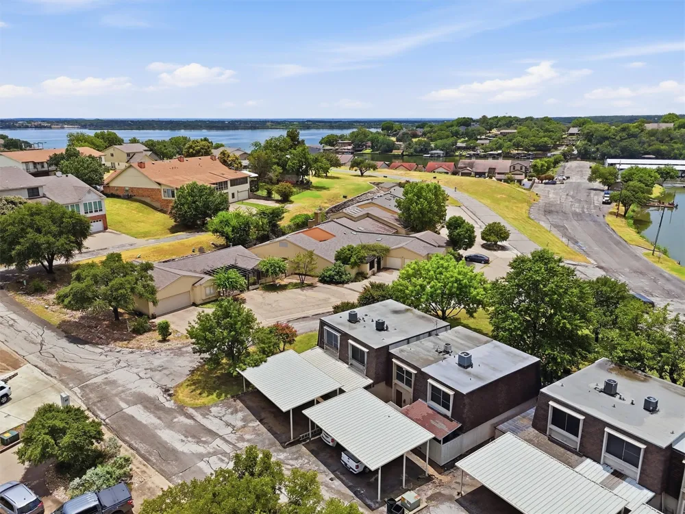 4318 Overlook Court Granbury, TX 76049
