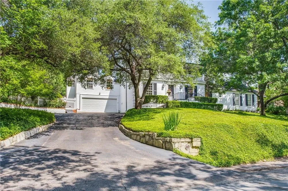 4804 Alan Dale Lane Dallas, TX 75209