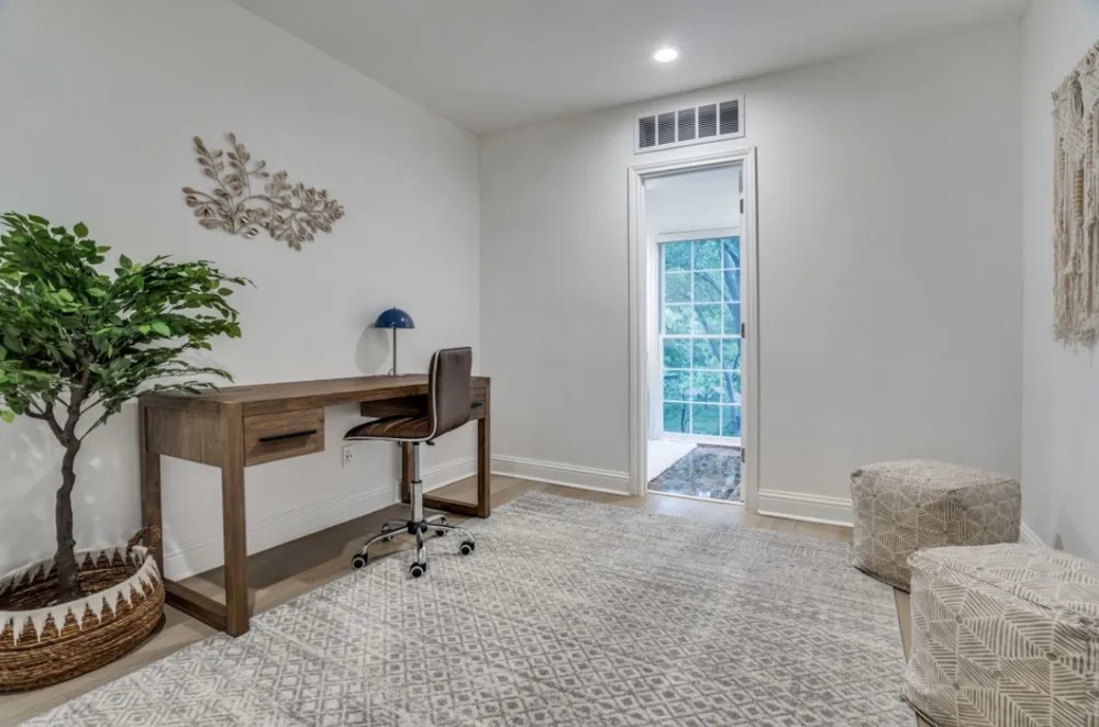 4804 Alan Dale Lane Dallas, TX 75209
