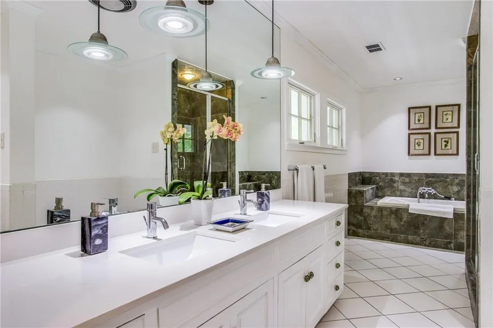 4804 Alan Dale Lane Dallas, TX 75209