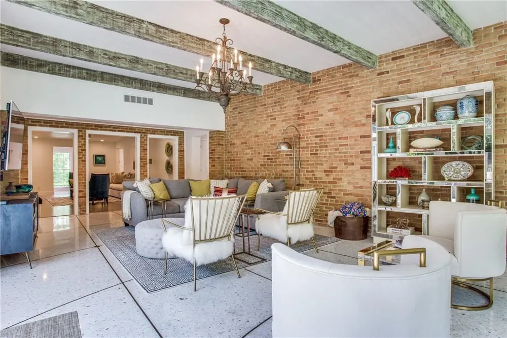 4804 Alan Dale Lane Dallas, TX 75209