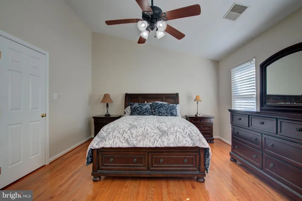 20352 BRIARCLIFF TERRACE Potomac Falls, VA 20165