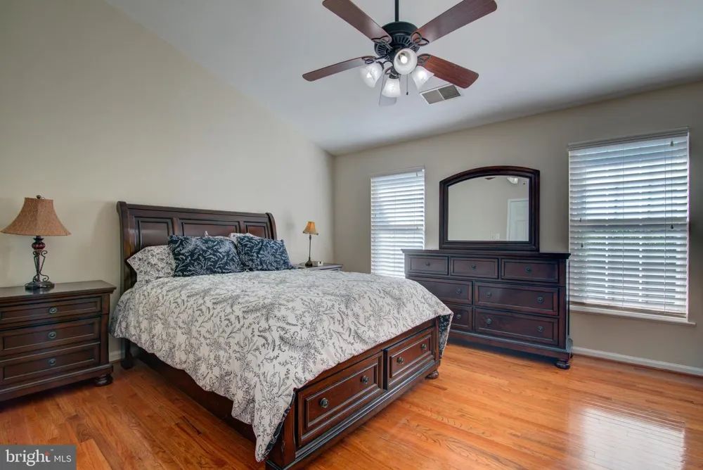 20352 BRIARCLIFF TERRACE Potomac Falls, VA 20165