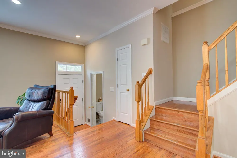20352 BRIARCLIFF TERRACE Potomac Falls, VA 20165
