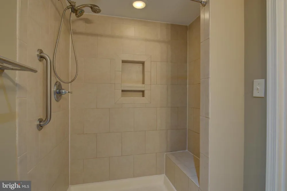 20352 BRIARCLIFF TERRACE Potomac Falls, VA 20165