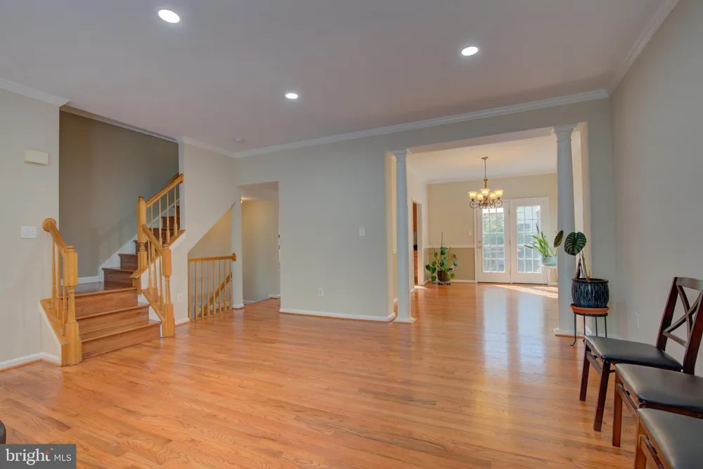20352 BRIARCLIFF TERRACE Potomac Falls, VA 20165