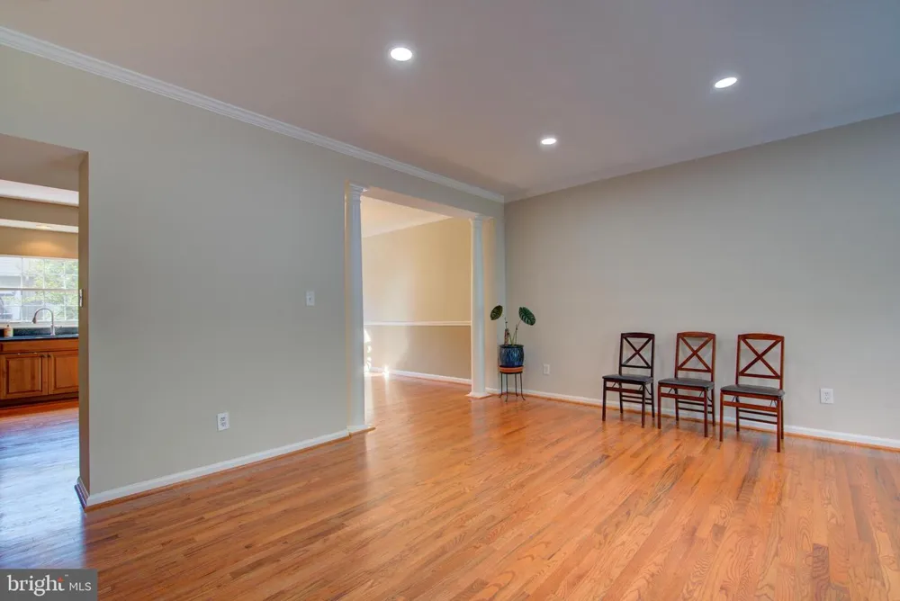 20352 BRIARCLIFF TERRACE Potomac Falls, VA 20165