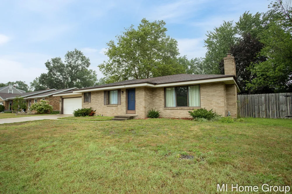 311 W 32nd Street Holland, MI 49423