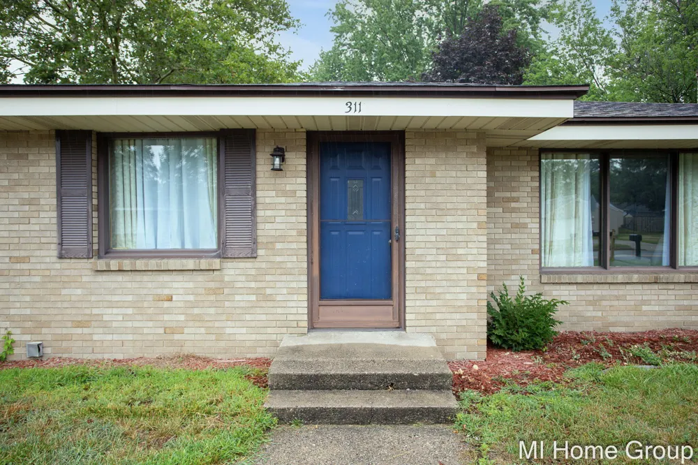 311 W 32nd Street Holland, MI 49423