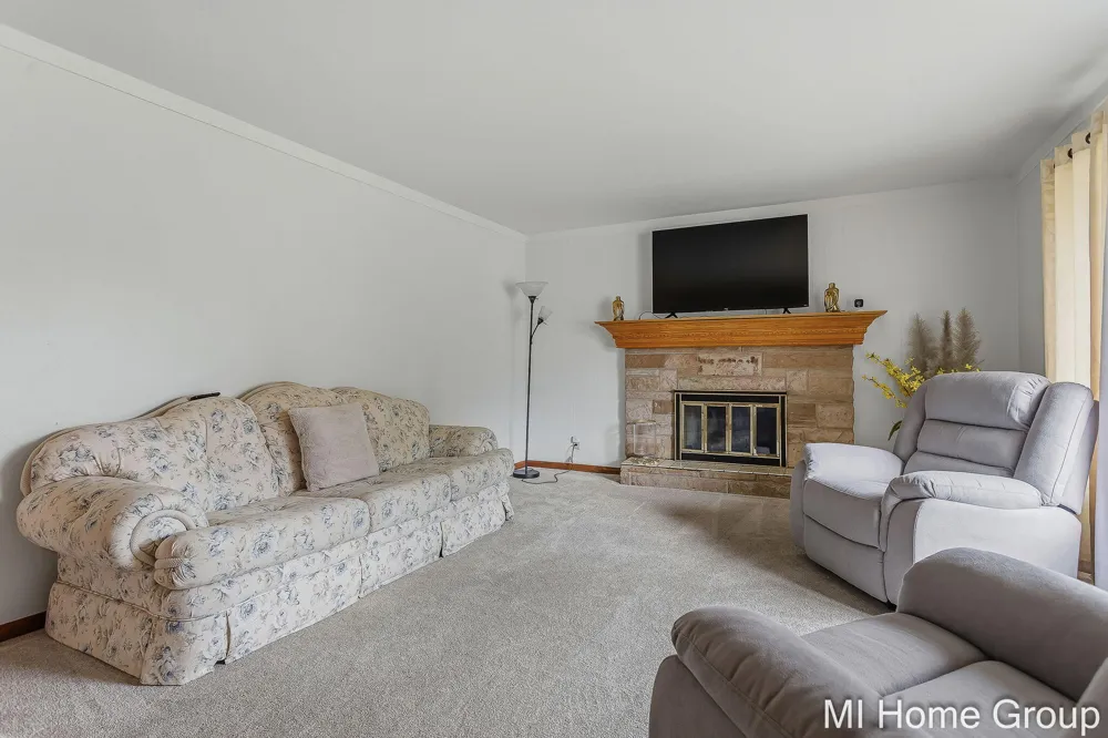 311 W 32nd Street Holland, MI 49423