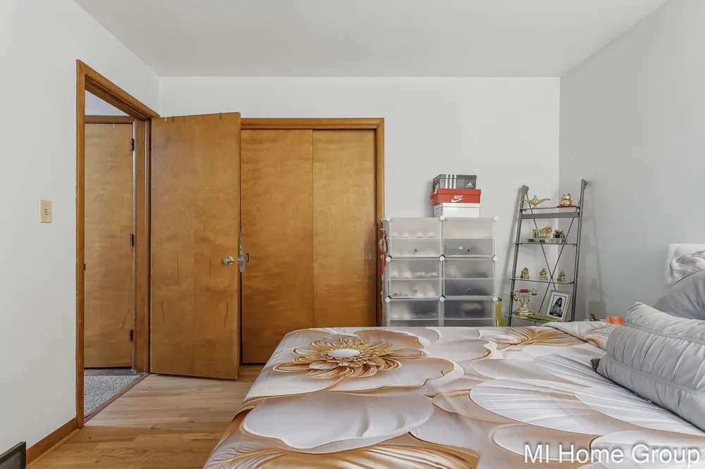 311 W 32nd Street Holland, MI 49423
