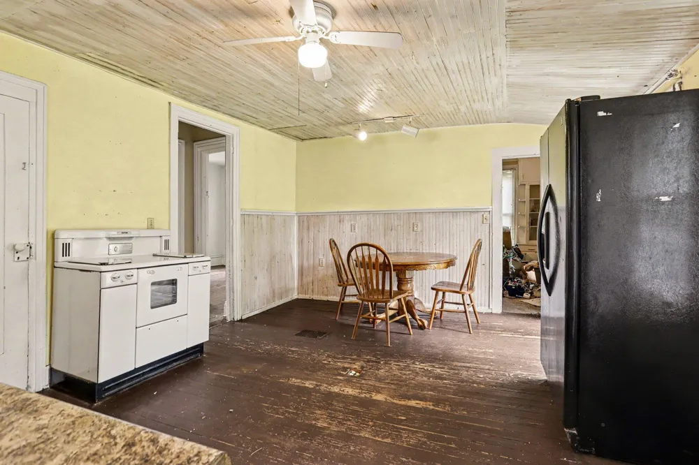 315 East Street Three Rivers, MI 49093