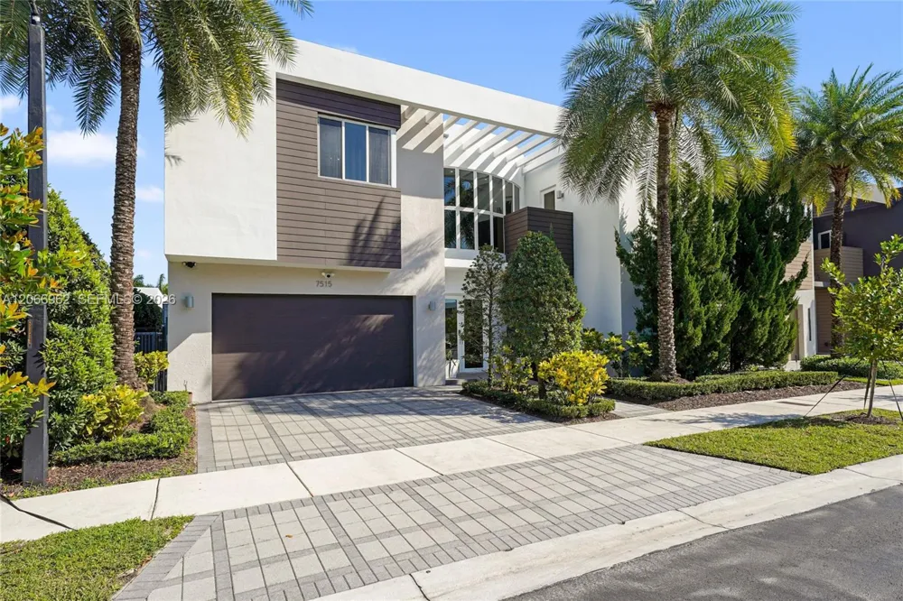 7515 NW 99th Ave Doral, FL 33178