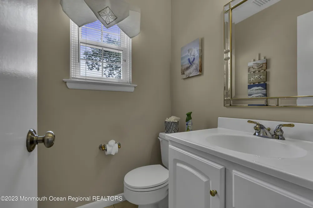 15 Linden Drive Spring Lake Heights, NJ 07762