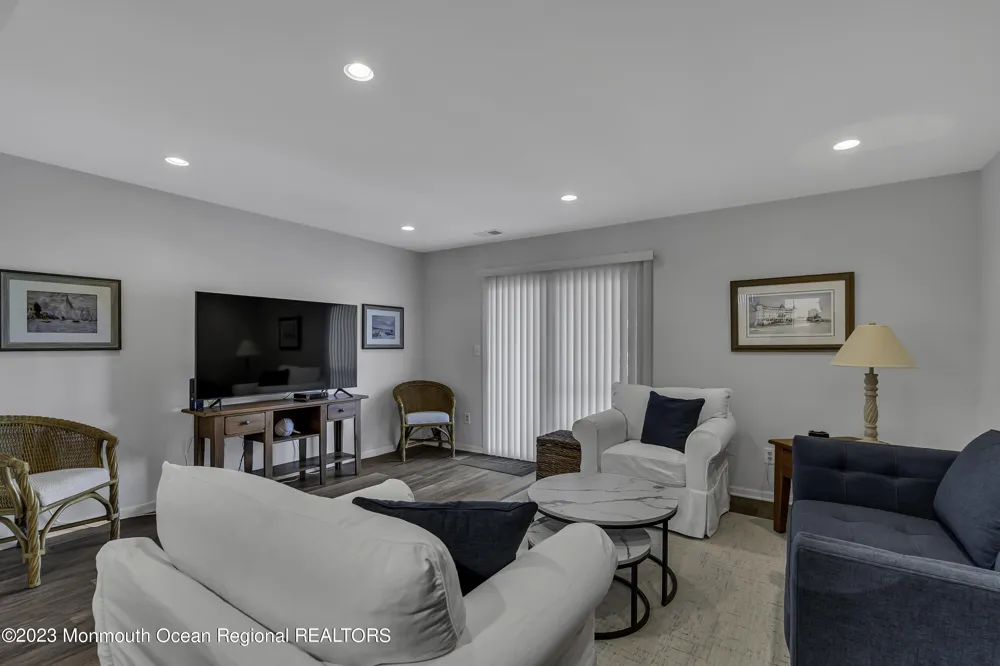 15 Linden Drive Spring Lake Heights, NJ 07762