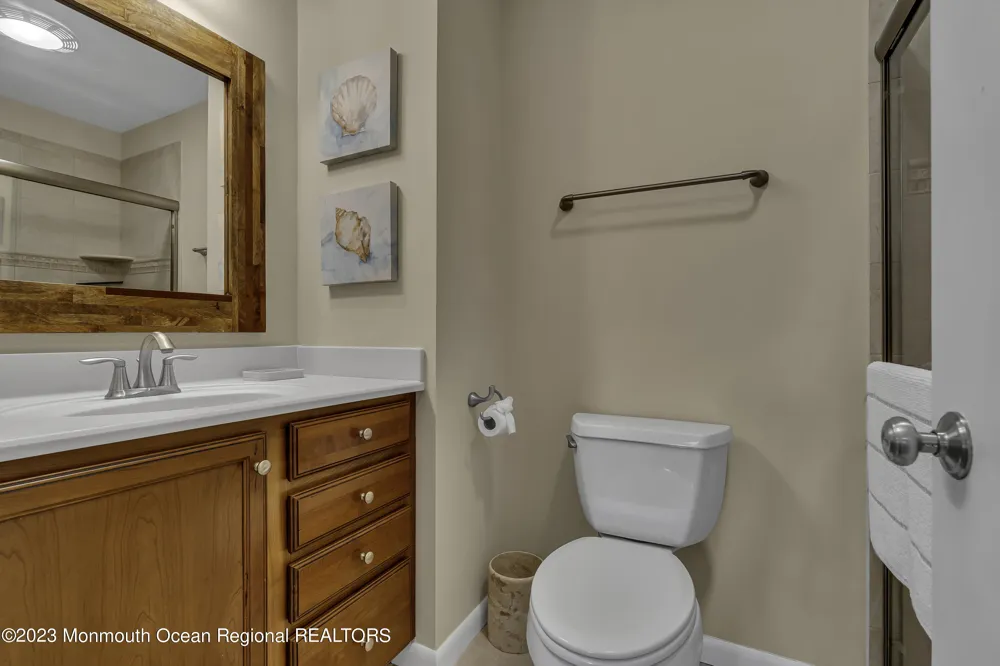 15 Linden Drive Spring Lake Heights, NJ 07762