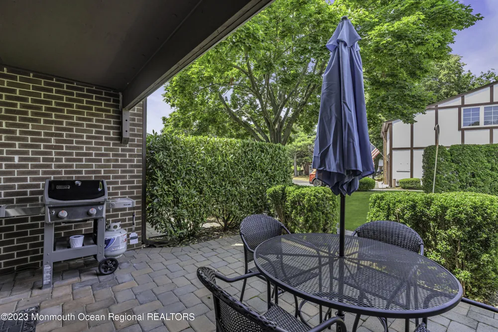 15 Linden Drive Spring Lake Heights, NJ 07762