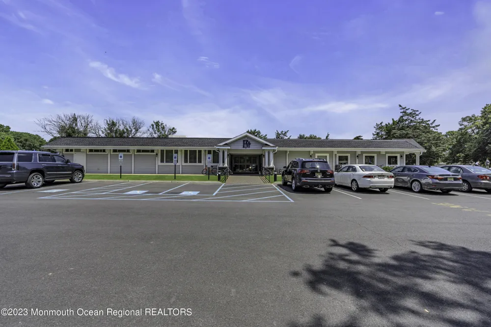 15 Linden Drive Spring Lake Heights, NJ 07762
