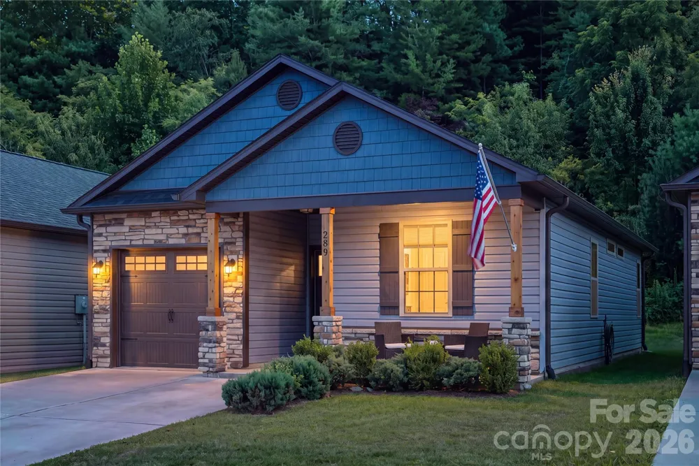 289 Cardwell Lane Fletcher, NC 28732