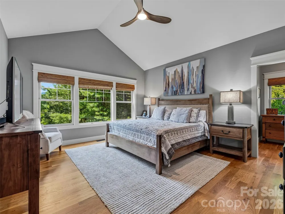 4 Old Bridge Circle Fairview, NC 28730