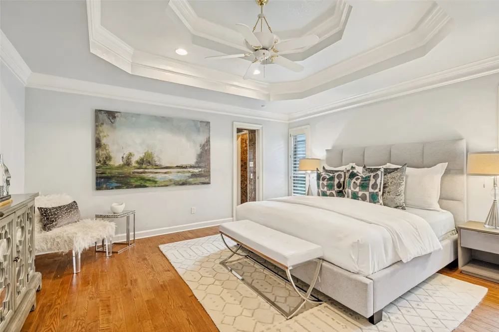 5322 W Mockingbird Lane Dallas, TX 75209