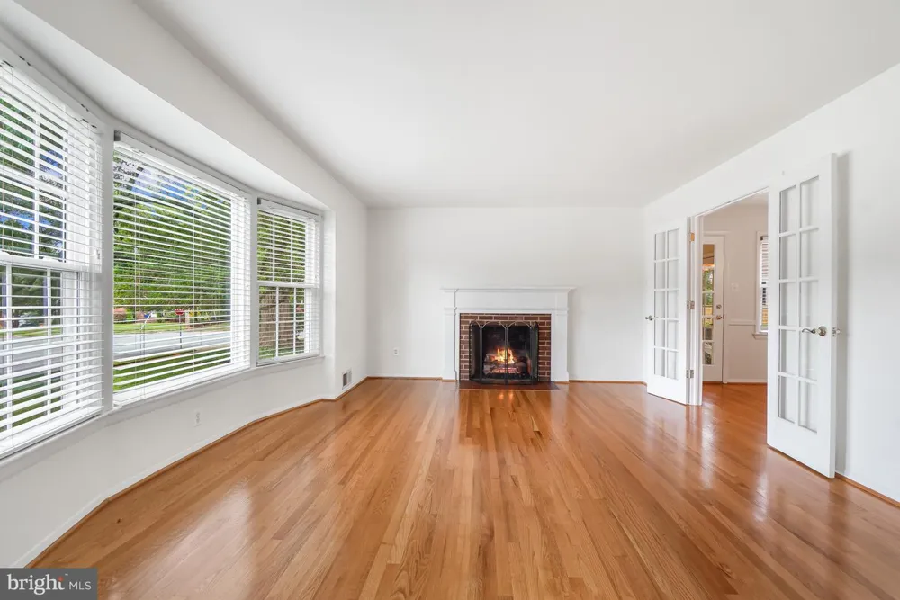 8524 DOTER DRIVE Alexandria, VA 22308
