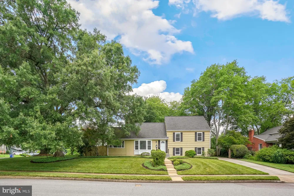 8524 DOTER DRIVE Alexandria, VA 22308