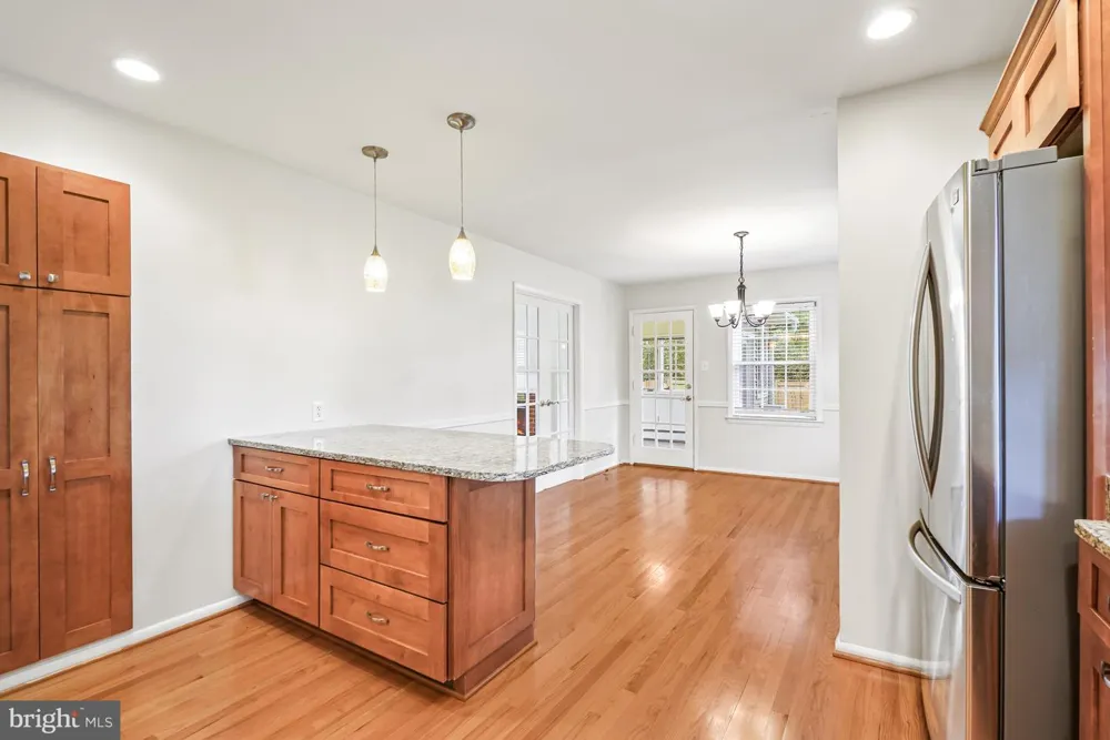 8524 DOTER DRIVE Alexandria, VA 22308