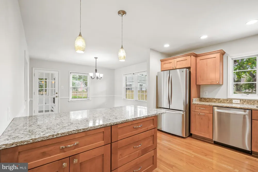 8524 DOTER DRIVE Alexandria, VA 22308