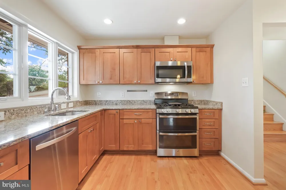 8524 DOTER DRIVE Alexandria, VA 22308