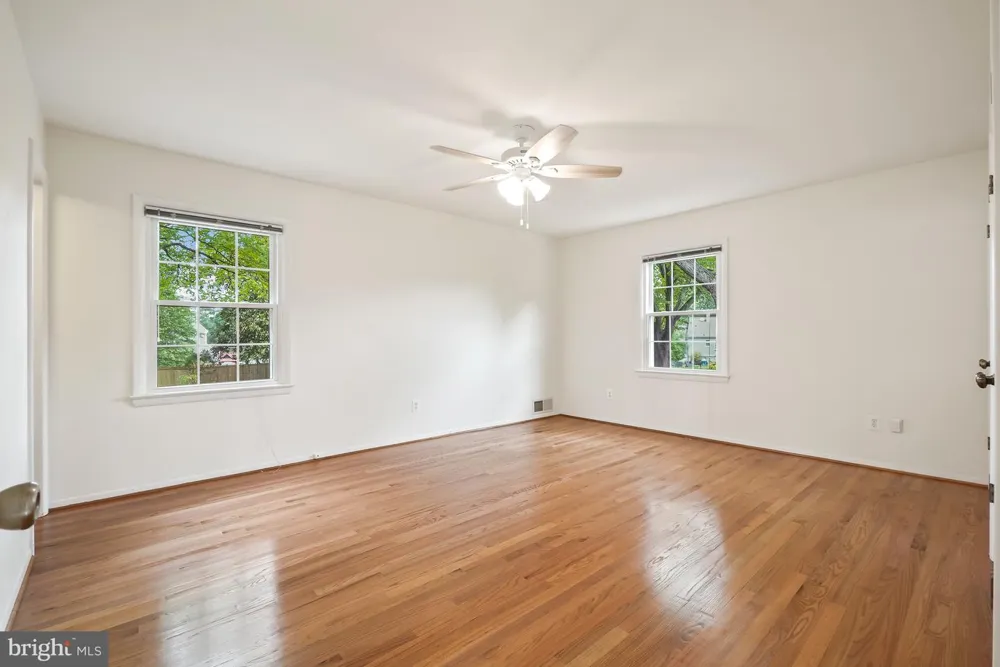 8524 DOTER DRIVE Alexandria, VA 22308