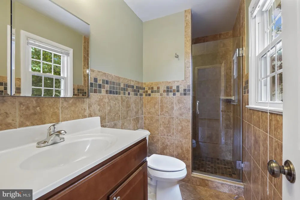8524 DOTER DRIVE Alexandria, VA 22308