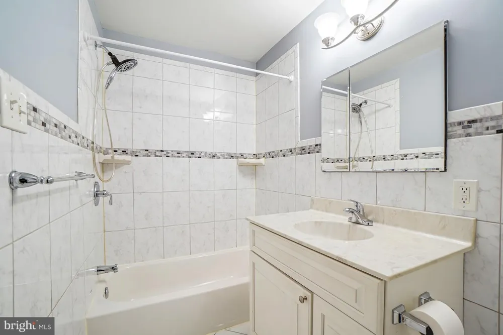 8524 DOTER DRIVE Alexandria, VA 22308