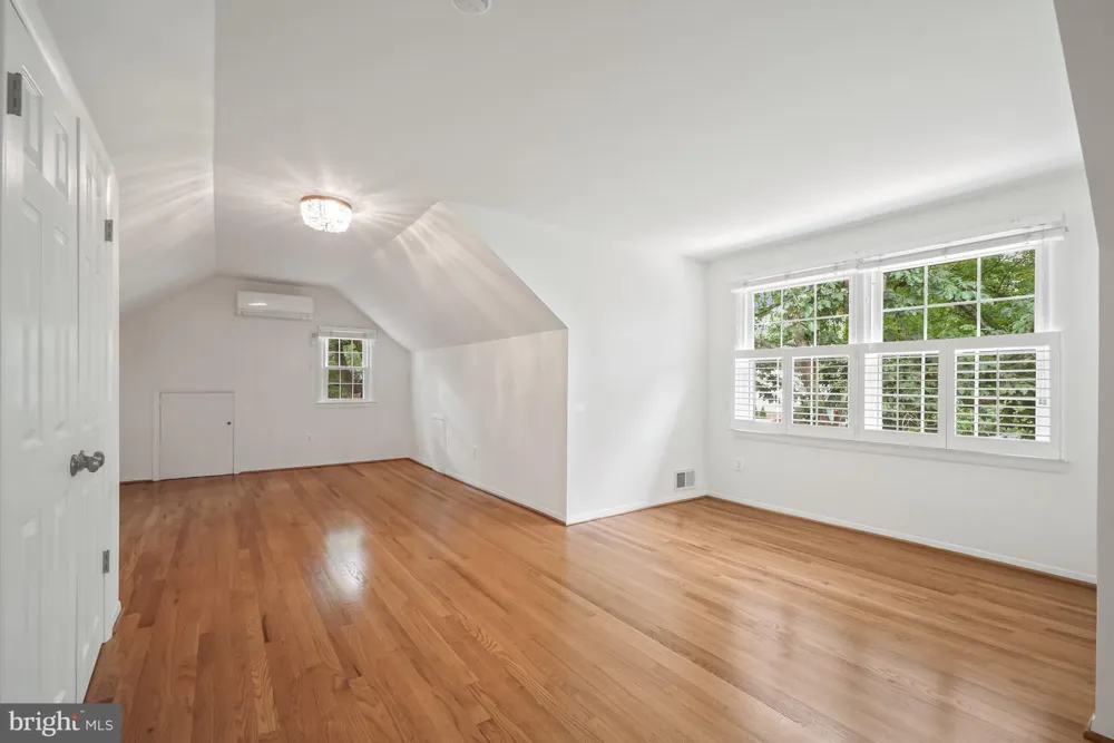 8524 DOTER DRIVE Alexandria, VA 22308